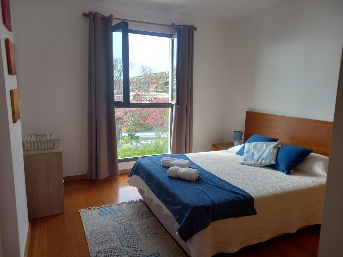 Apartment Amazing Sea Light Apartment, Close To The Beach. Santa Cruz (Madeira)